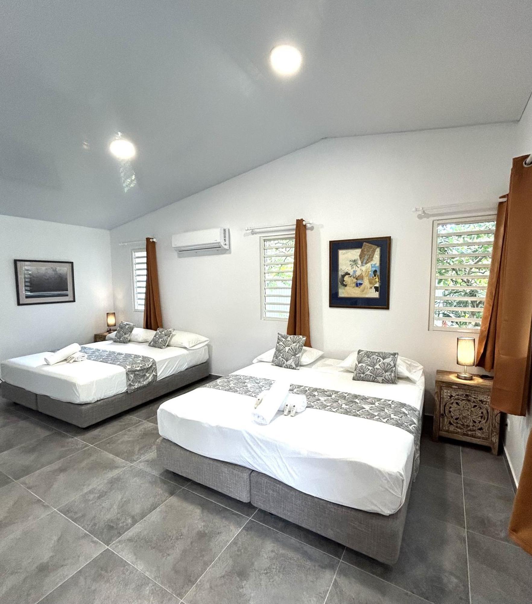 Pare Lodge Tahiti Pirae Habitación foto