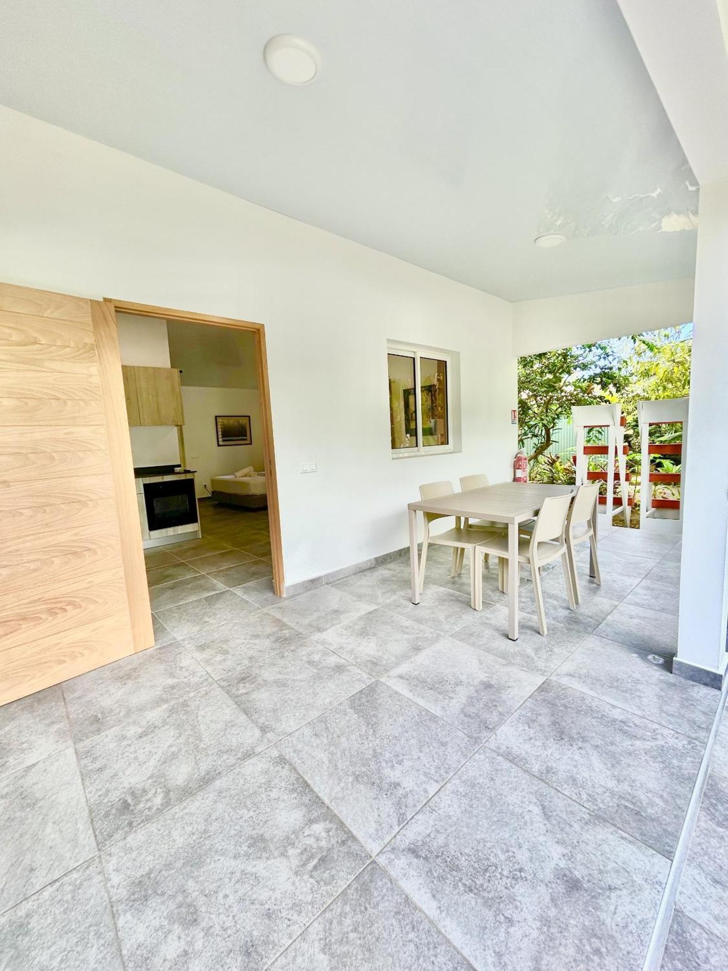 Pare Lodge Tahiti Pirae Habitación foto