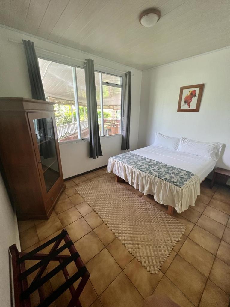 Pare Lodge Tahiti Pirae Habitación foto